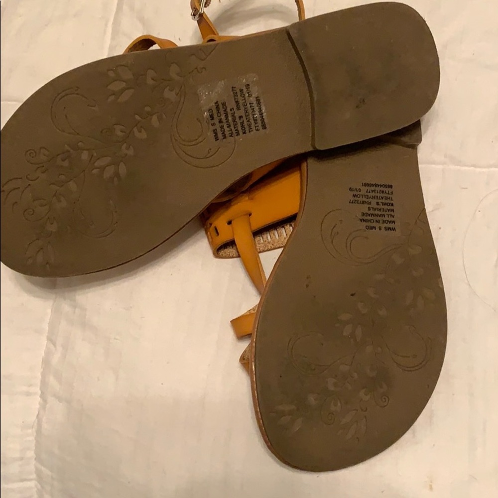 Sandals - Picture 4 of 4